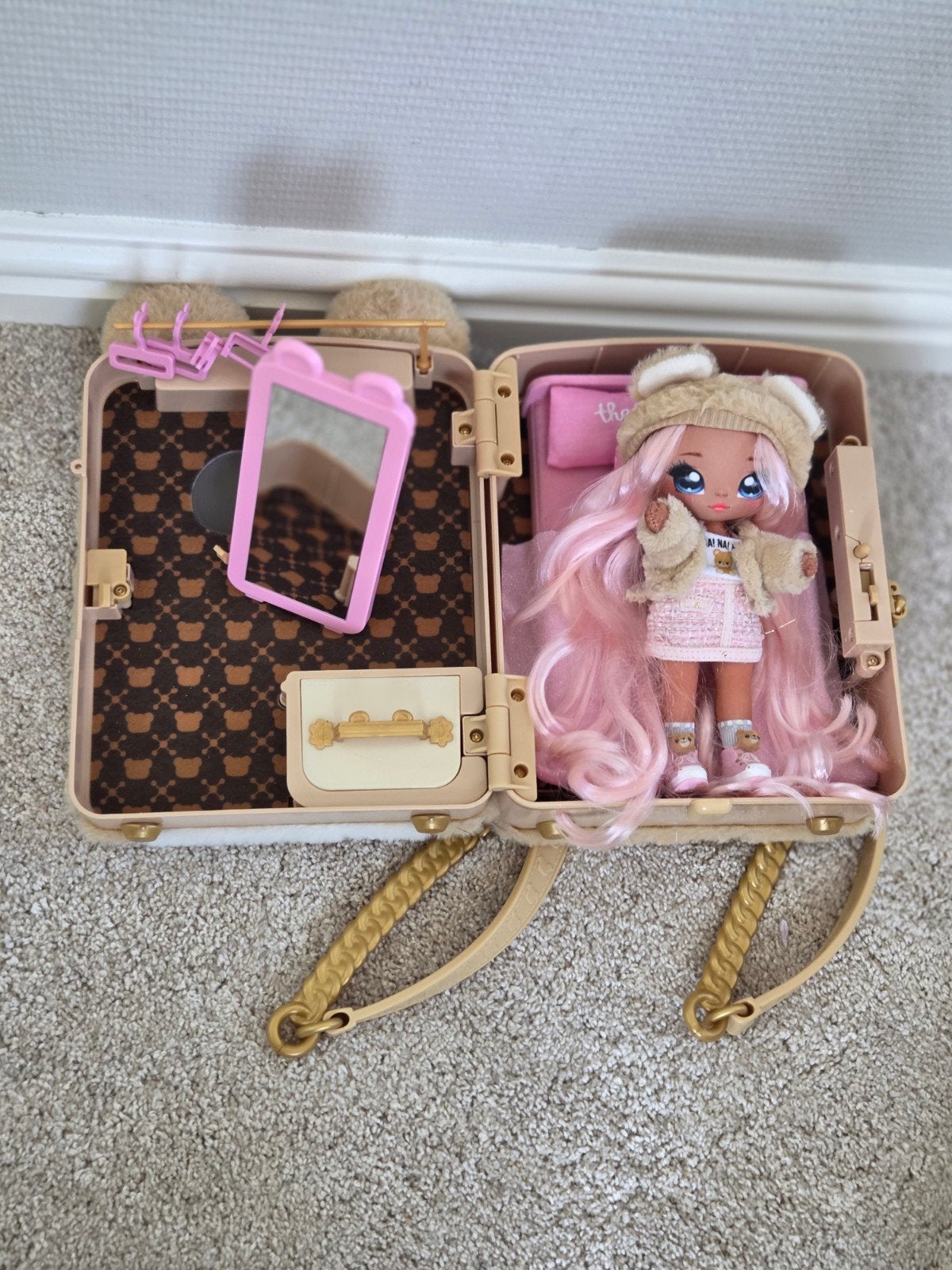 Na! Na! Na! Surprise pop met koffer en accessoires, Ophalen of Verzenden, Zo goed als nieuw, Overige typen