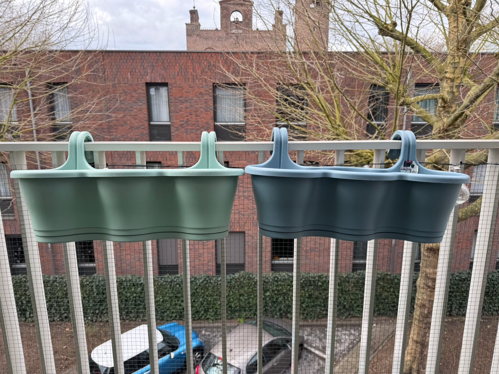 Elho balkonbak mint groen en blauw in nieuwstaat 2 stuks, Ophalen, Kunststof, Minder dan 30 cm, Balkon