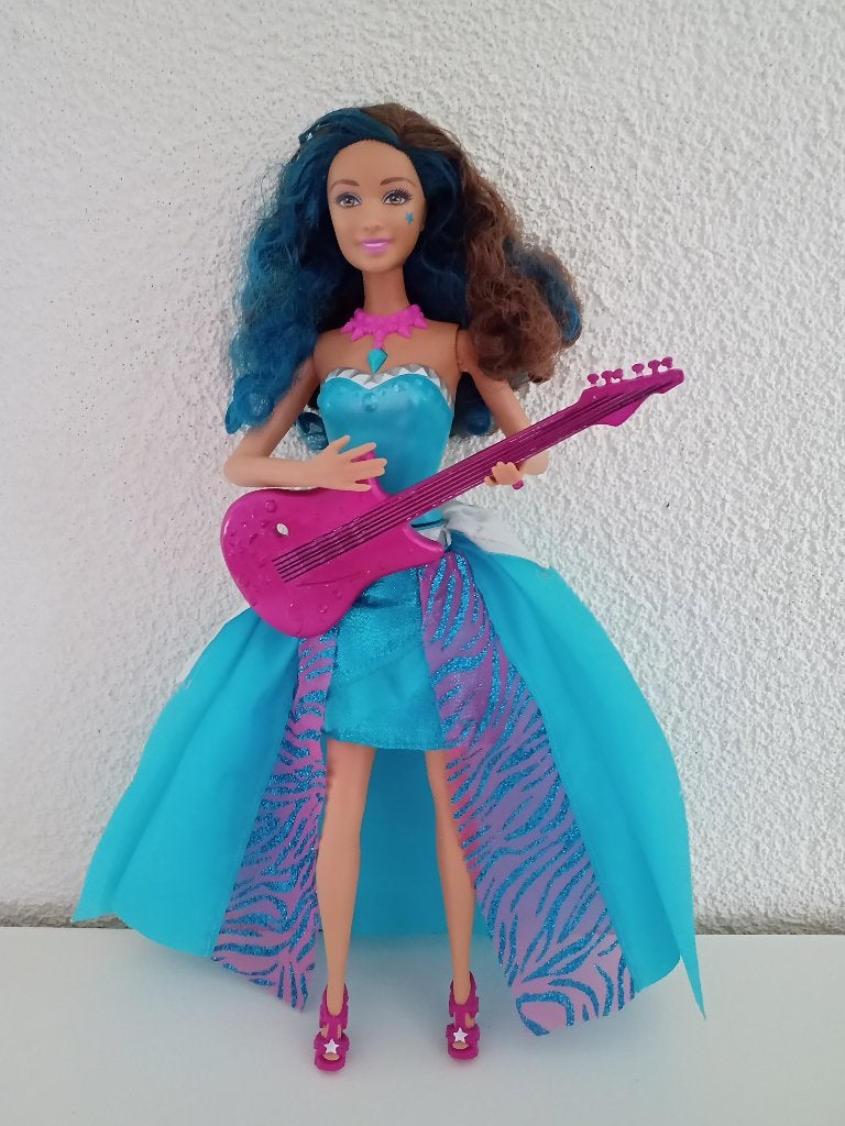 ERIKA uit de film Barbie Prinses in het Popsterrenkamp, Ophalen of Verzenden, Gebruikt, Pop