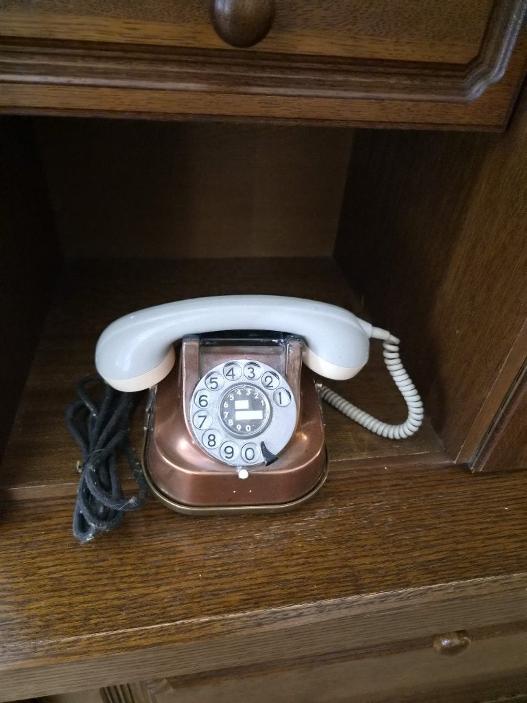 t.e.a.b. Vintage RTT 56 draaischijftelefoon – Koper-look / A, Ophalen