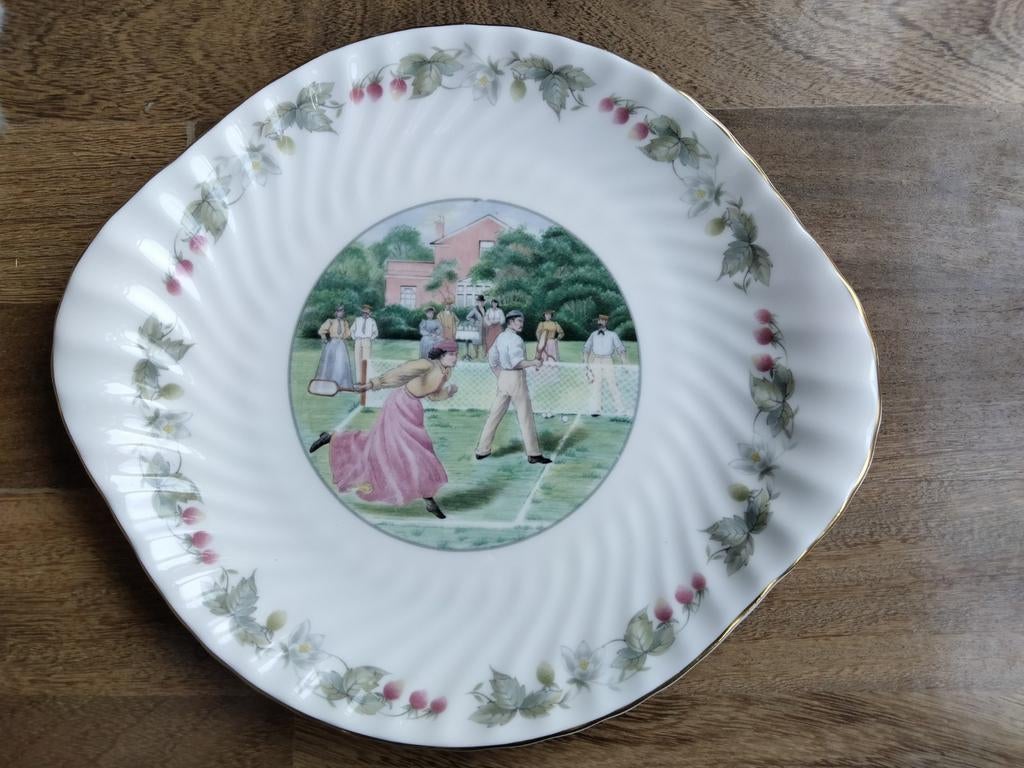 Royal Doulton Decoratieve Schaal "On the Lawn" 1986, Ophalen of Verzenden