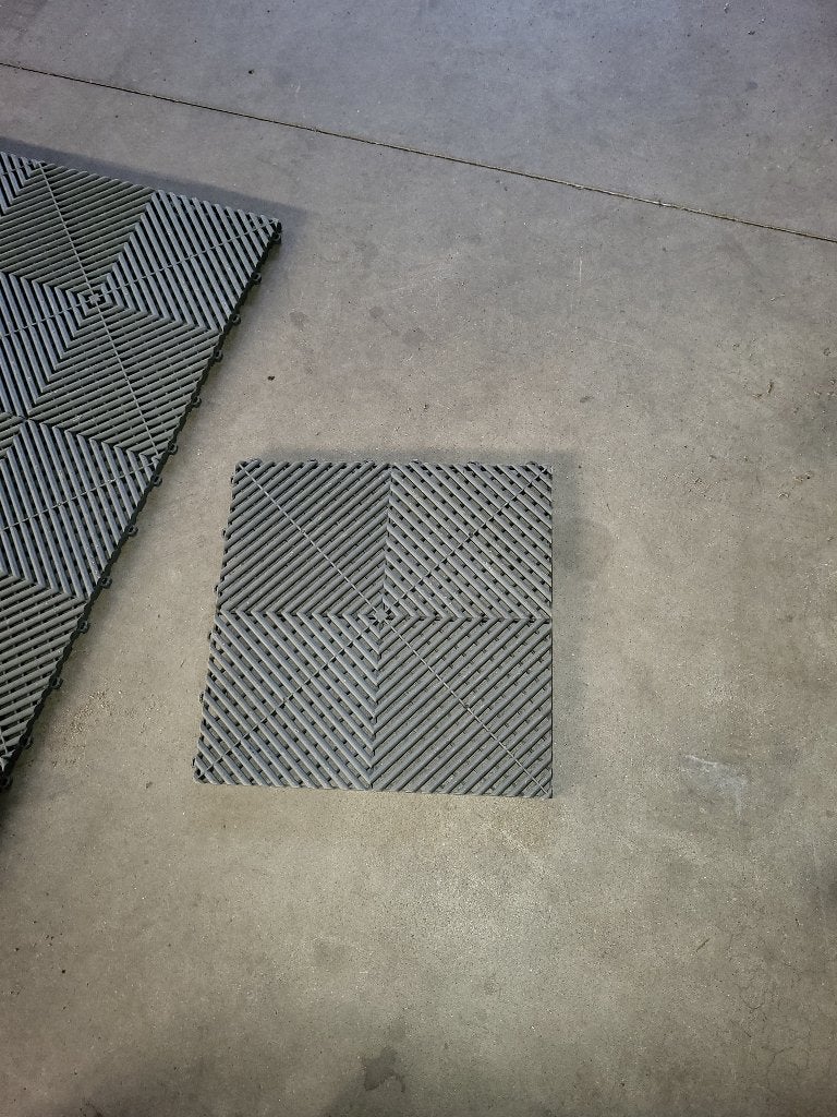 Garagetegels kunststof, Ophalen, Gebruikt, 40 tot 60 cm, 10 m² of meer