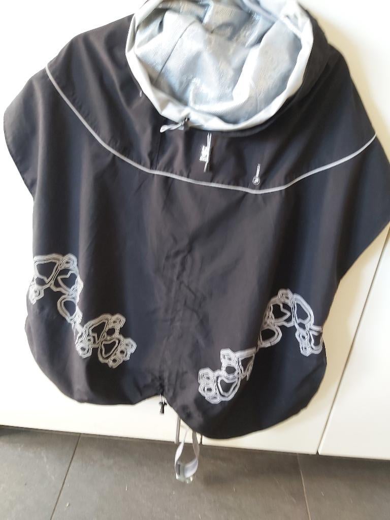 Hurtta drizzle coat 65cm winter, Ophalen of Verzenden, Zo goed als nieuw