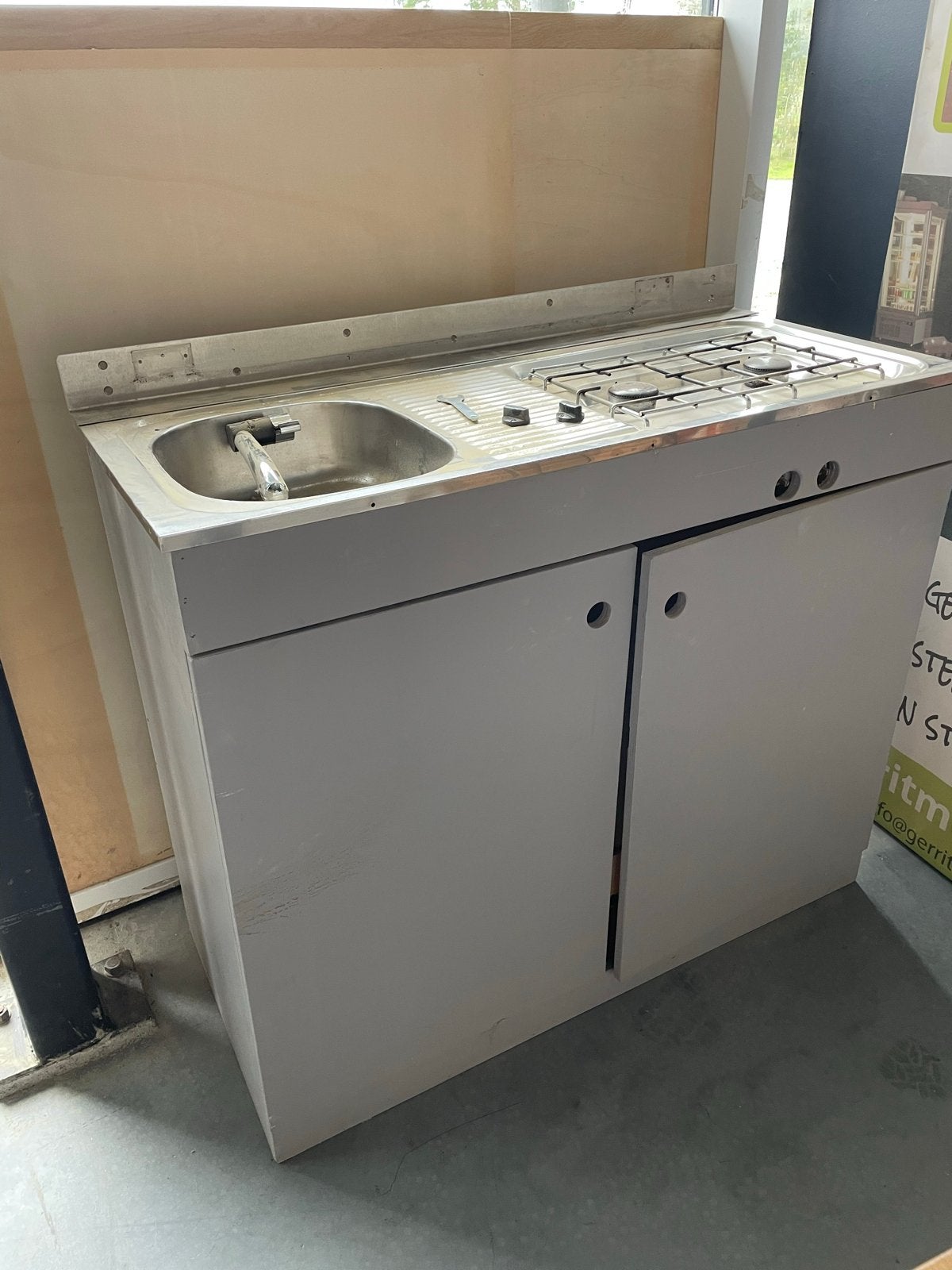 Compacte keukenunit met spoelbak, kookplaat en opbergruimte, Caravans en Kamperen, Ophalen, Zo goed als nieuw