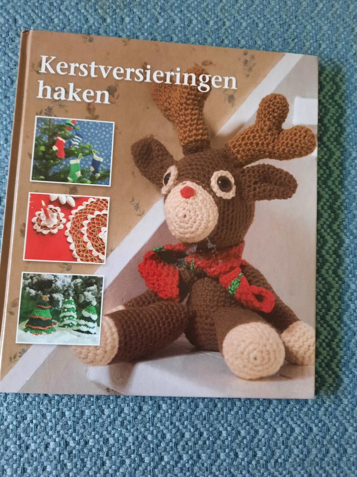 Kerstversieringen haken - Hardcover - Nieuwstaat, Breien en Haken, Ophalen of Verzenden, Zo goed als nieuw, Karin Hofstra