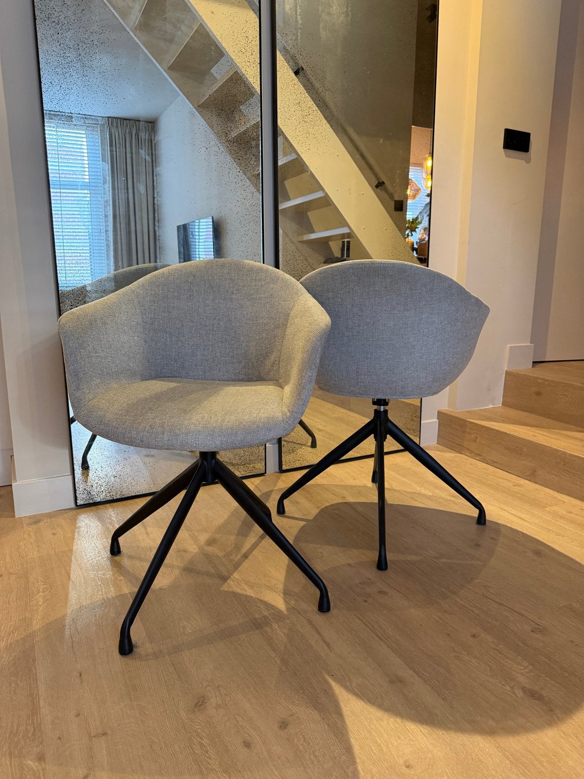 6x Draaibare Eetkamerstoelen - Grijs Stof, Huis en Inrichting, Ophalen, Zo goed als nieuw, Vijf, Zes of meer stoelen, Stof