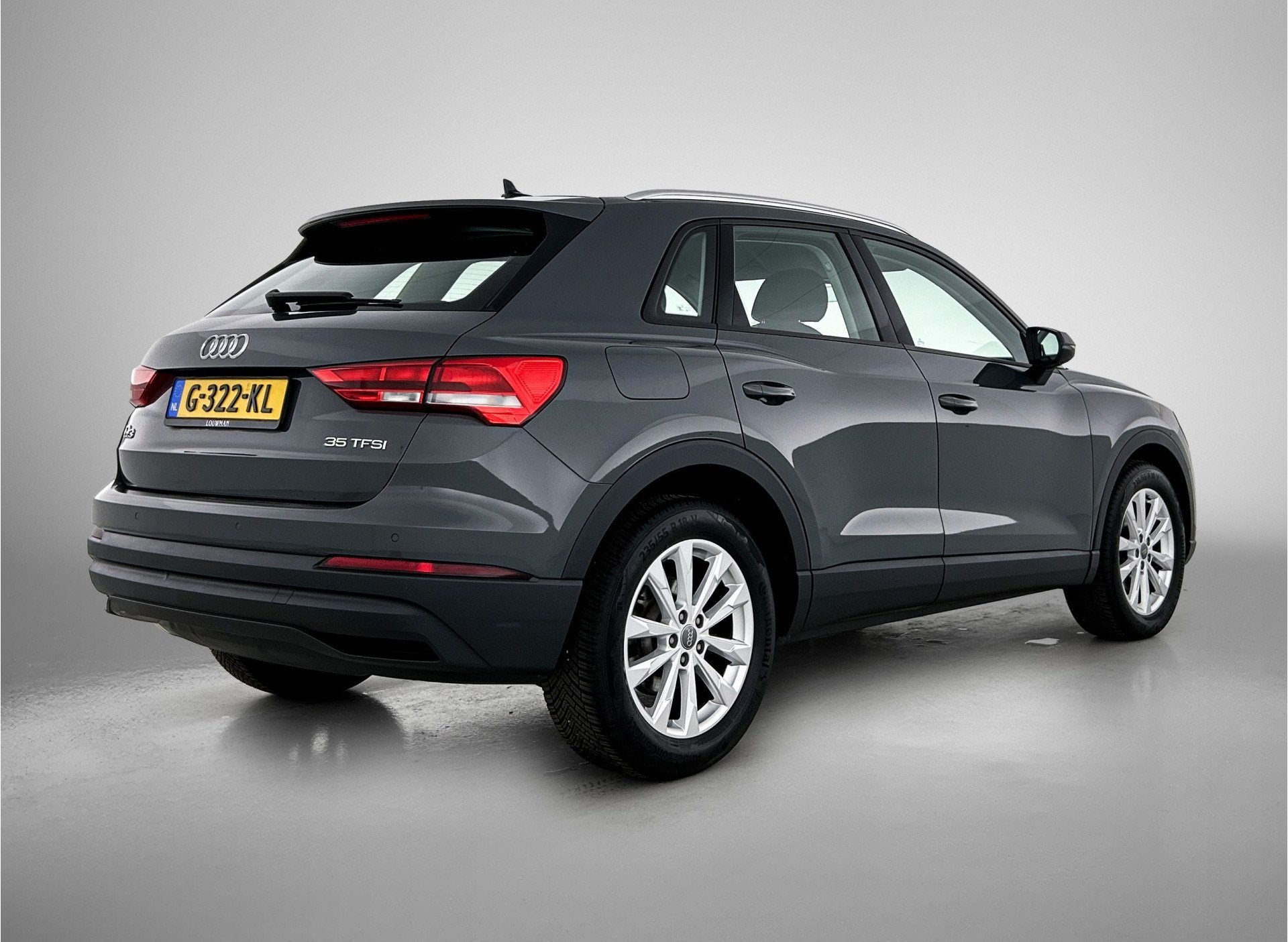 Audi Q3 35 TFSI Pro Line | Keyless entry | Blindspot | Stoel, Auto's, 12 maanden, Zwart, 4 cilinders, Bedrijf