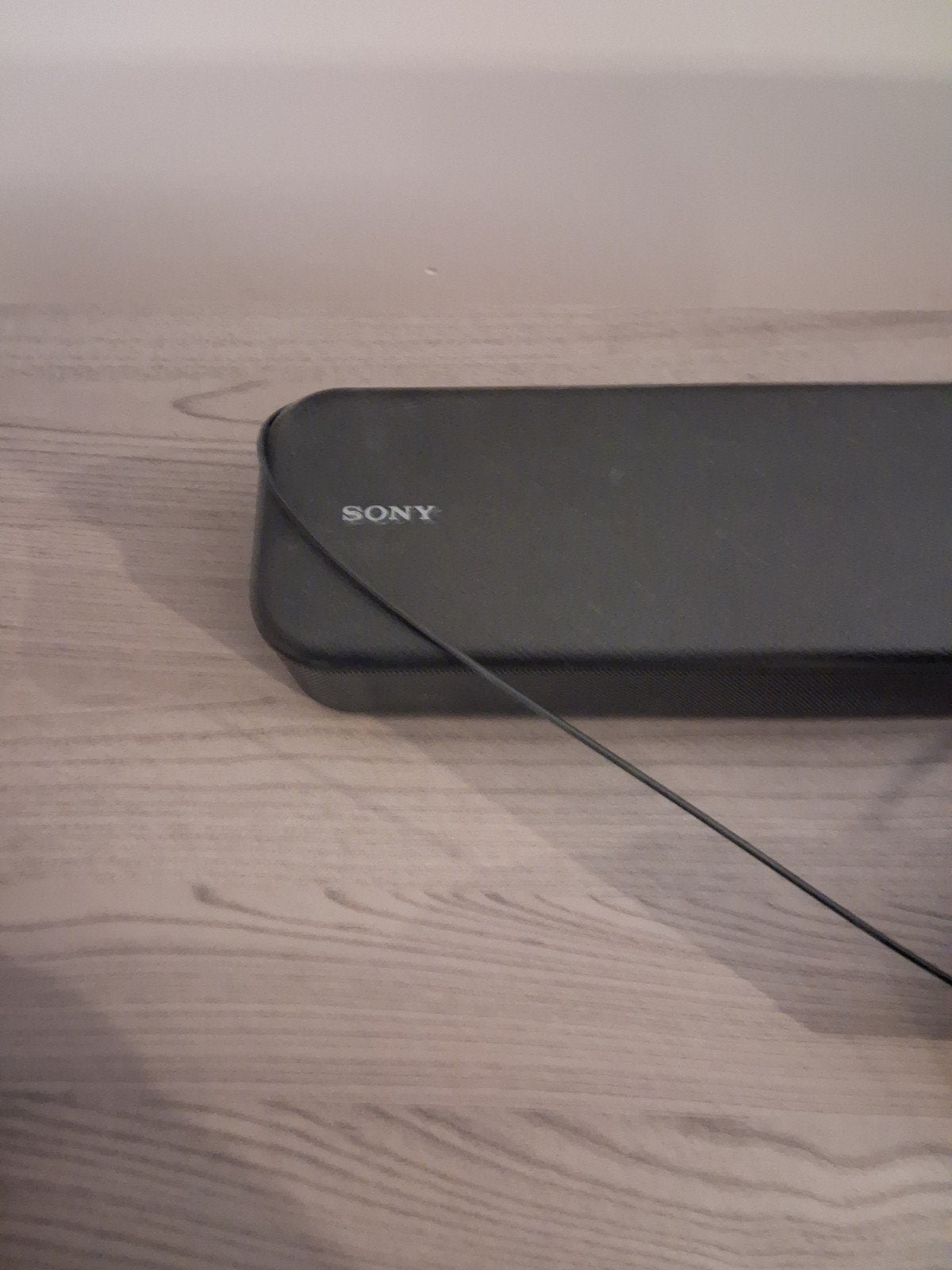 Foto 6 van Een TCL 32 inch tv met Sony soundbar Moet snel weg!