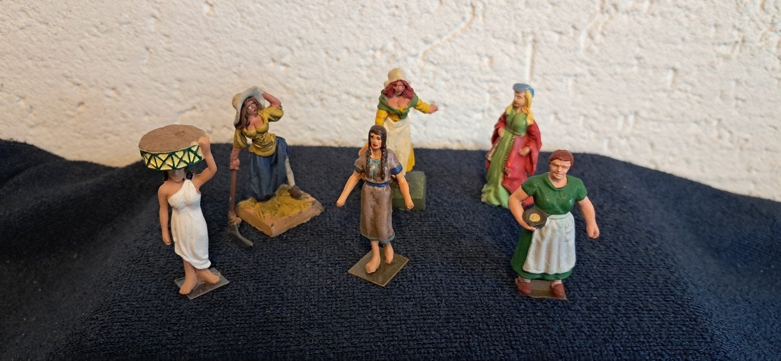 jonkvrouwen /bedienden figuurtjes, Verzamelen, Ophalen of Verzenden, Zo goed als nieuw