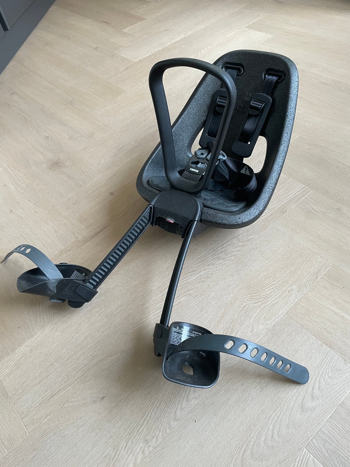 Thule Yepp Nexxt 2 mini voorstoeltje (ZWART), Voetsteuntjes, Voorzitje, Ophalen of Verzenden, Zo goed als nieuw