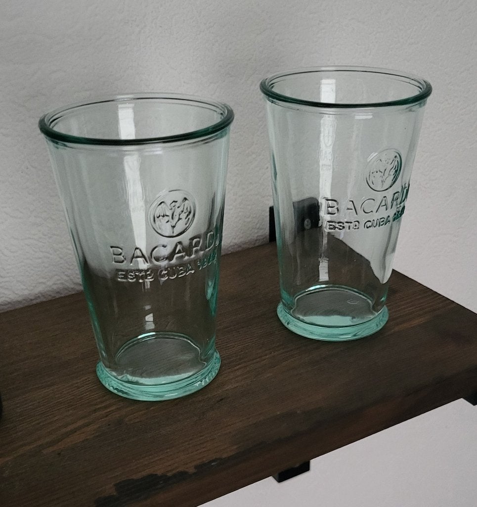 Mooi Bacardi glas, 2 stuks, samen 5 euro, Ophalen, Nieuw, Borrel- of Shotglas