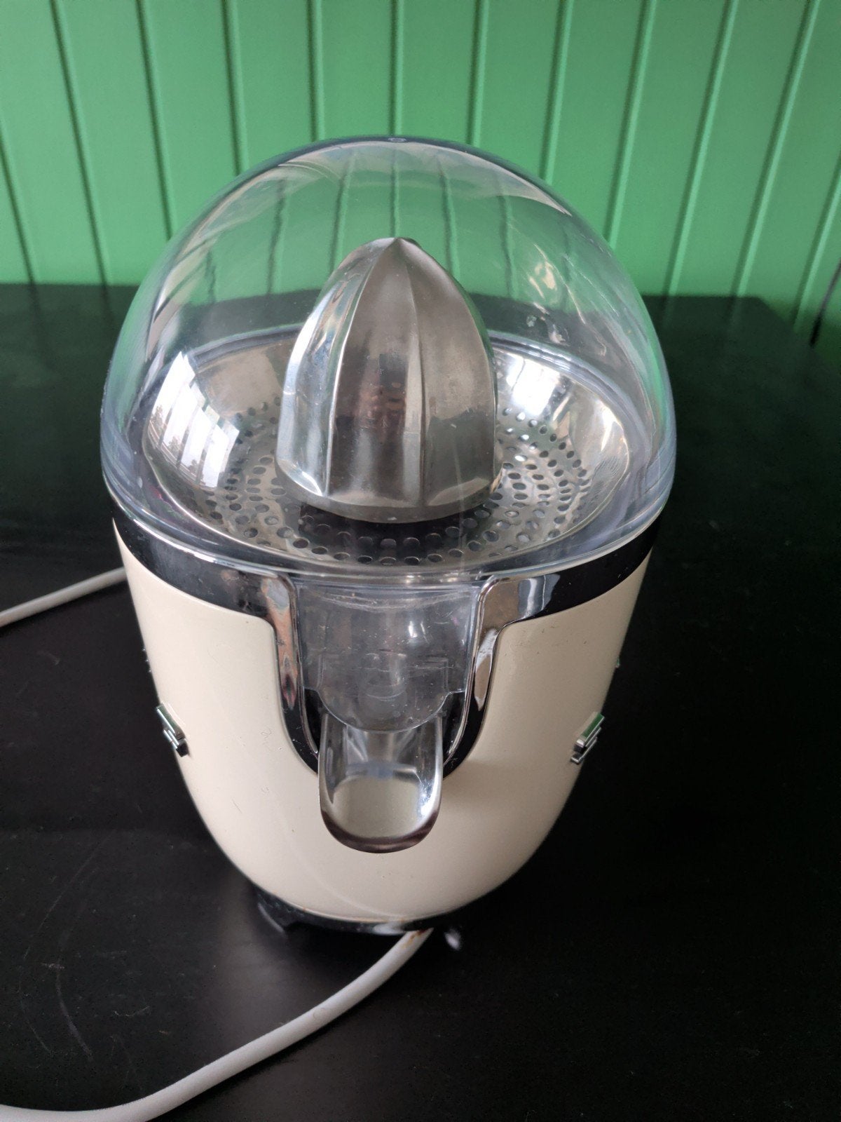 Smeg Citruspers - Crème (Zo goed als nieuw), Ophalen of Verzenden, Zo goed als nieuw