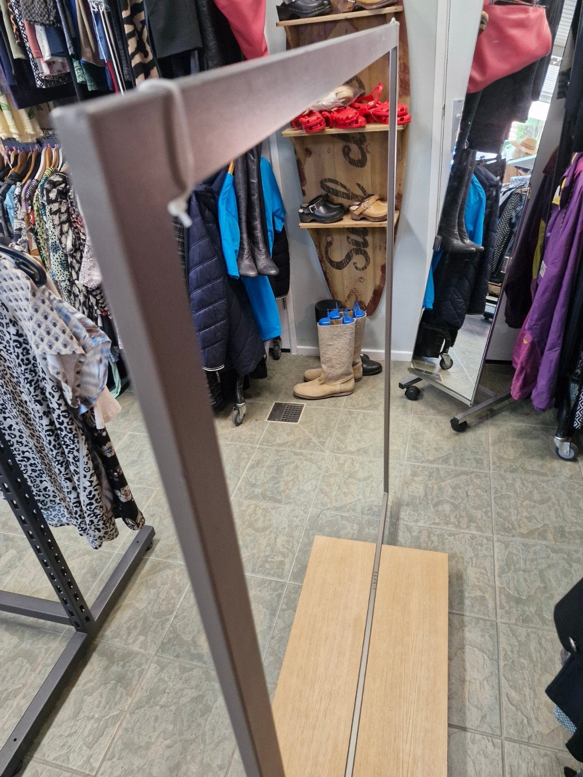 Esprit kledingrek - Stijlvol en functioneel, Kleding | Dames, Ophalen, Zo goed als nieuw