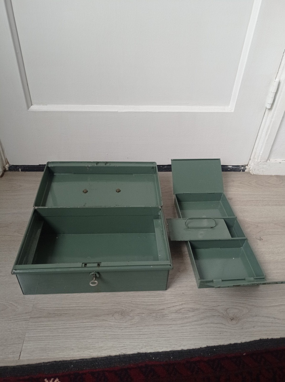 Vintage ijzer geld kist 30 x 17 x 13 cm, Ophalen of Verzenden