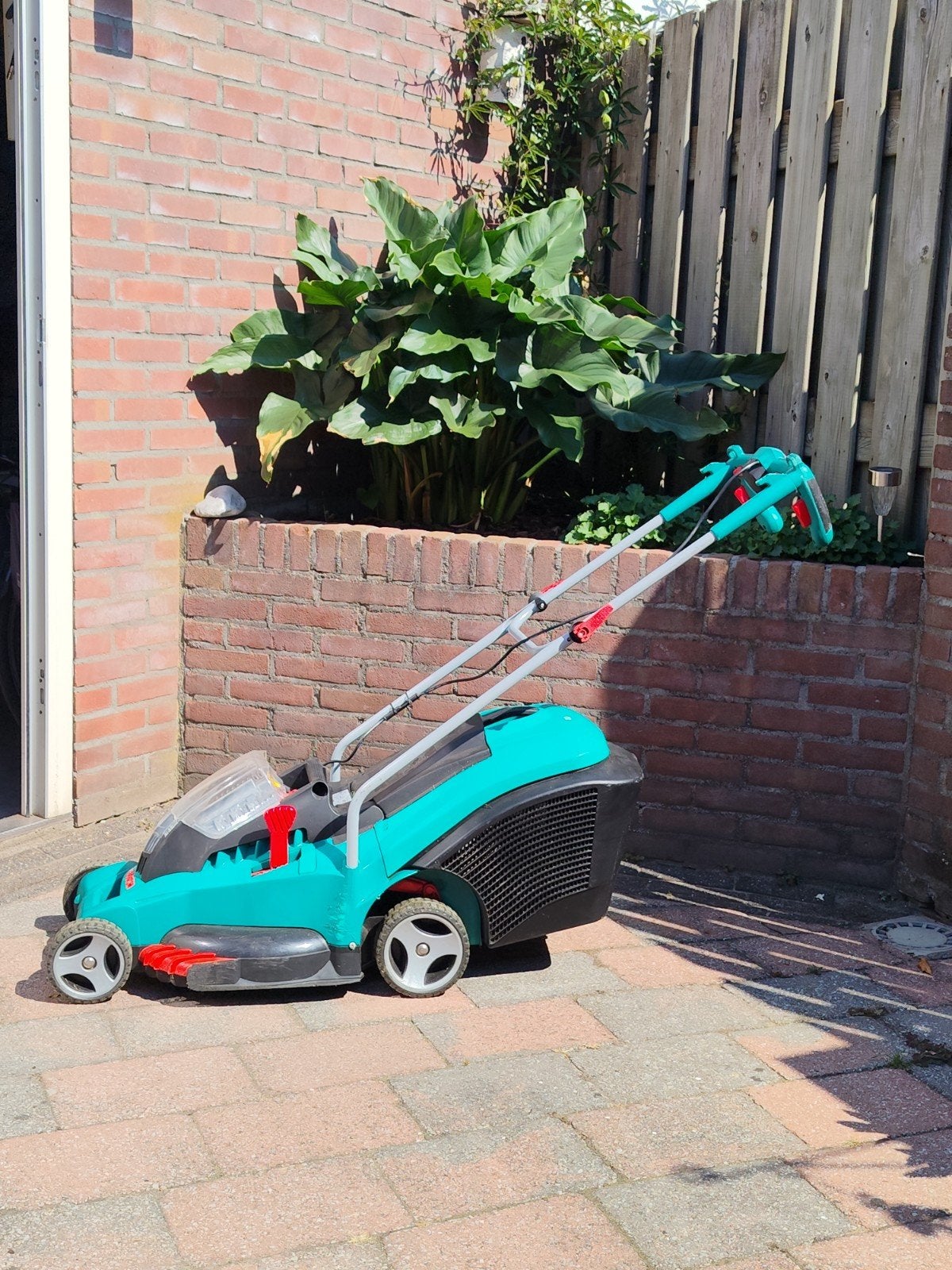 Bosch grasmaaier 36 volt, Tuin en Terras, Ophalen, Gebruikt, Accu-grasmaaier, Opvangbak