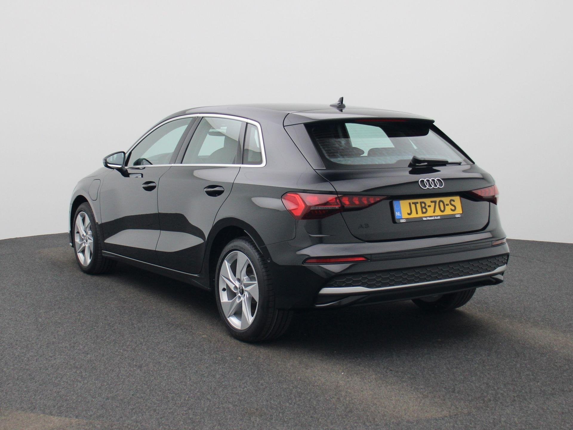 Audi A3 Sportback 40 TFSI e S edition l Demo l Cruise contro, Auto's, 12 maanden, 1498 cc, 4 cilinders, 150 min