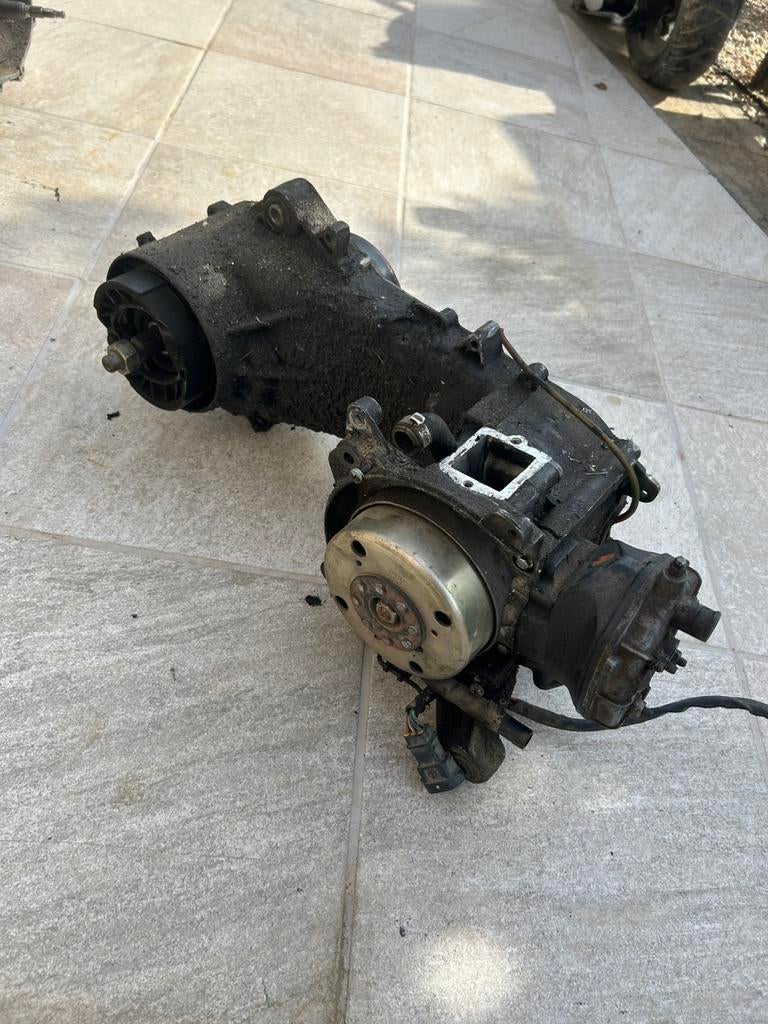 Piaggio zip sp H2o motor blok 2takt carters onderdelen LC, Motoren, Ophalen of Verzenden