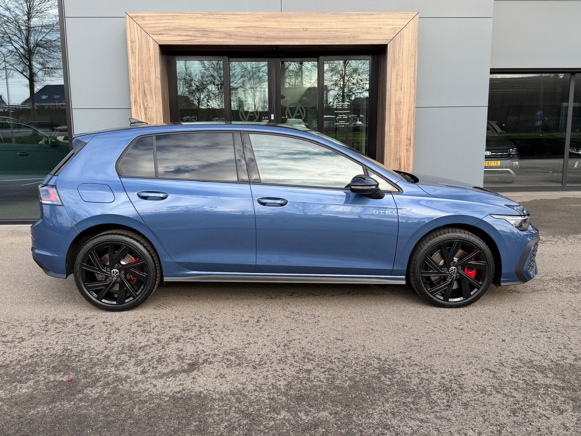 Volkswagen Golf 1.5 eHybrid GTE 272pk | Black Style | IQ lig, Auto's, Volkswagen, 12 maanden, 77 km/l, Zwart, 4 cilinders