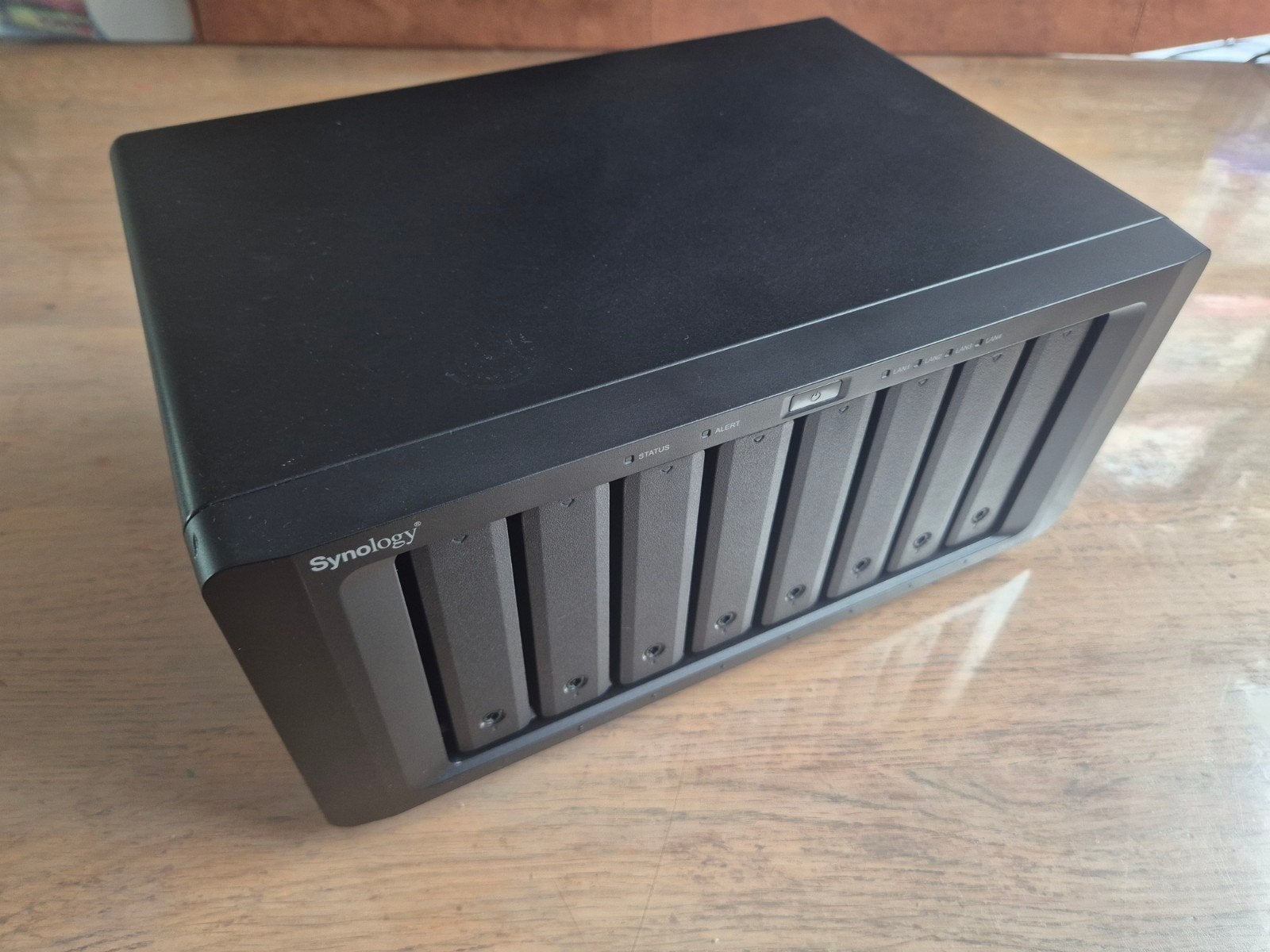 Synology DS1819+ NAS met optionele WD Red harde schijven, Computers en Software, Ophalen of Verzenden, Gebruikt