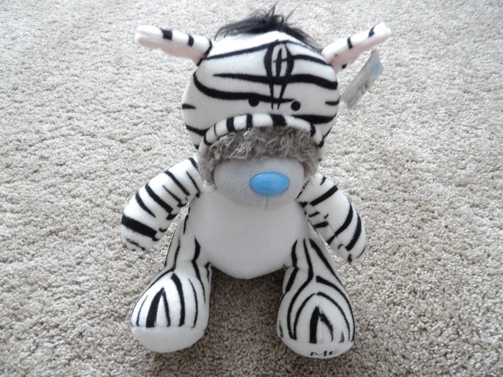 NIEUW 1 mooi ME TO YOU KNUFFEL BEER in ONESIE ZEBRA 28 cm, Ophalen of Verzenden, Nieuw, Overige typen