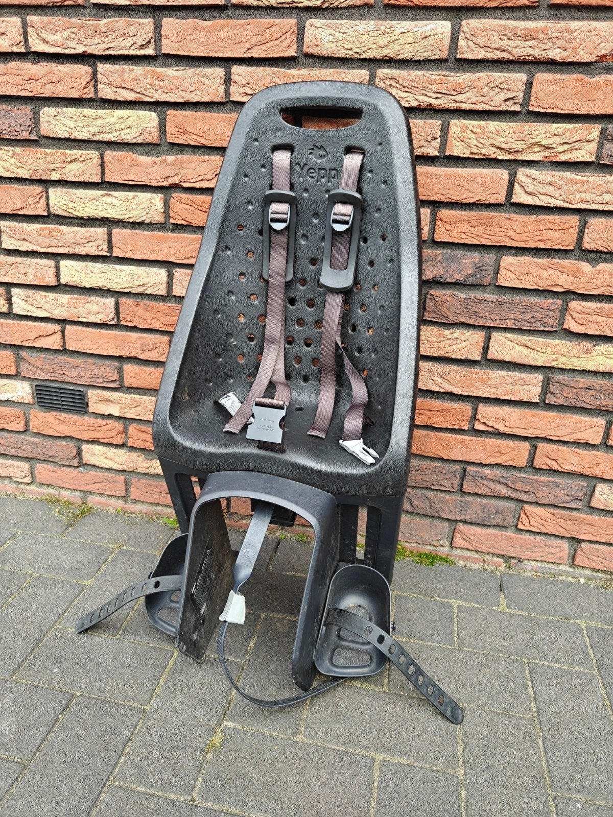 Yepp Achterzitje Fietsstoeltje Zwart, Ophalen, Gebruikt