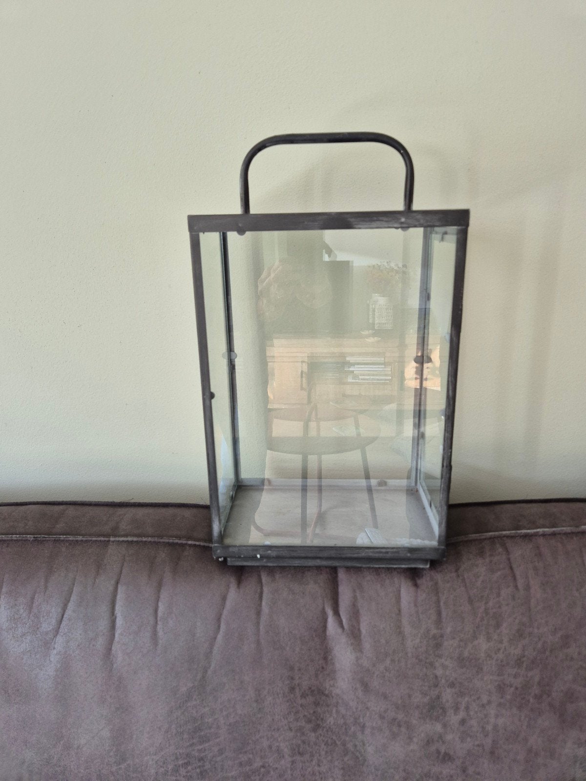 Vitrine kastje. zwart metaal met glas. Nieuwstaat., Huis en Inrichting, Ophalen, Zo goed als nieuw
