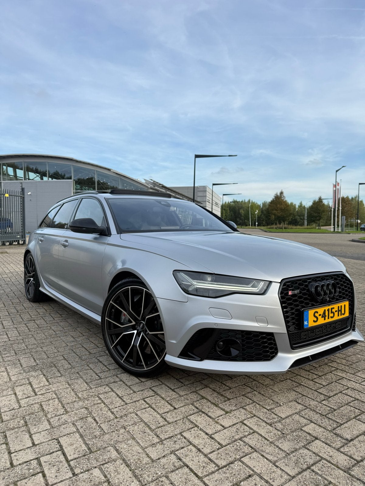 Audi A6 RS6 4.0 Tfsi Quattro 606pk Tiptronic 2017 Grijs, Auto's, Dealer onderhouden, 120 €/maand, Stationwagon, Particulier