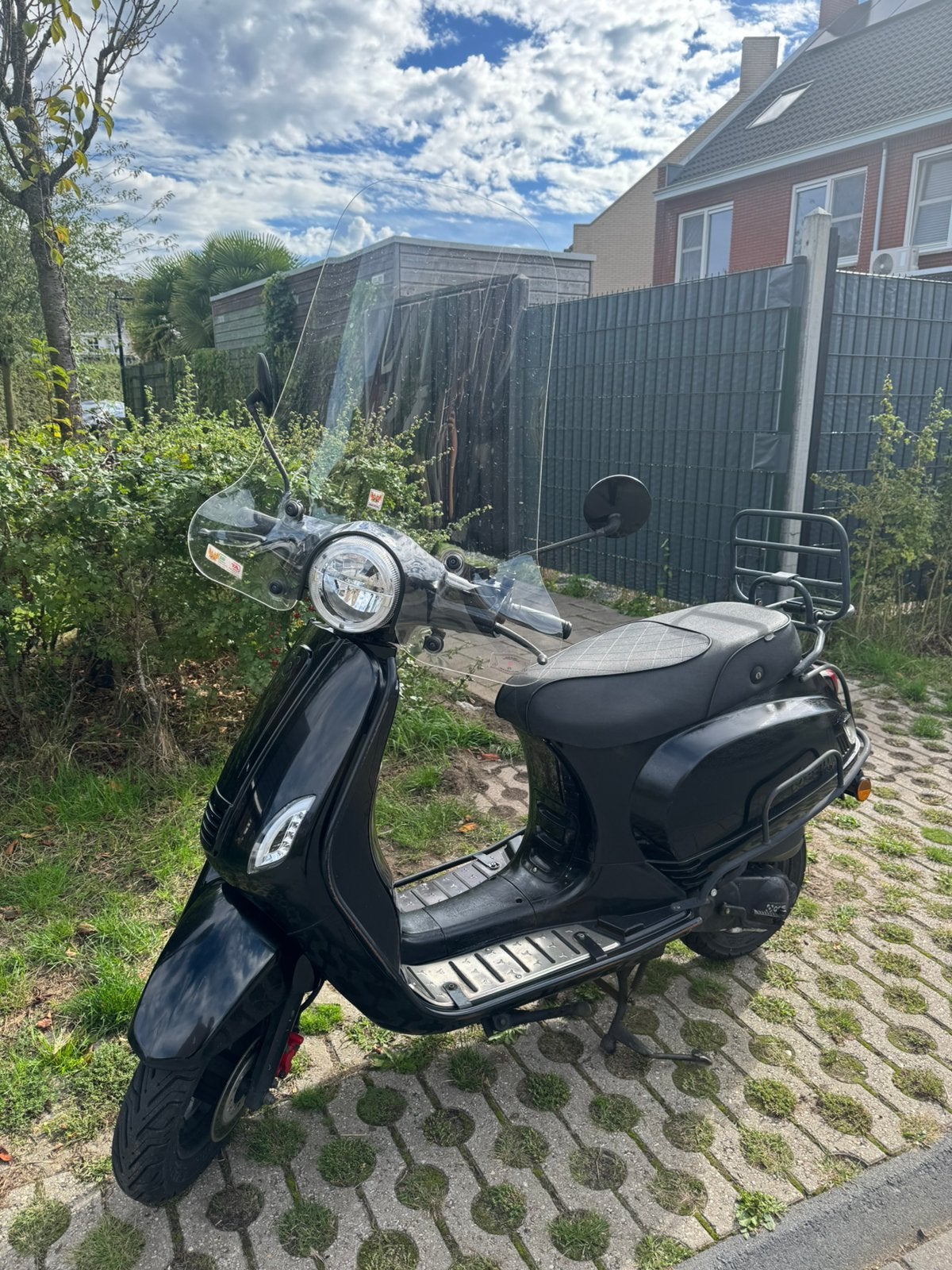 AGM VX50i Euro 5 (2021) - Hoogglans Zwart - Brommer 45 km/u, Gebruikt, Benzine, Ophalen, Overige merken