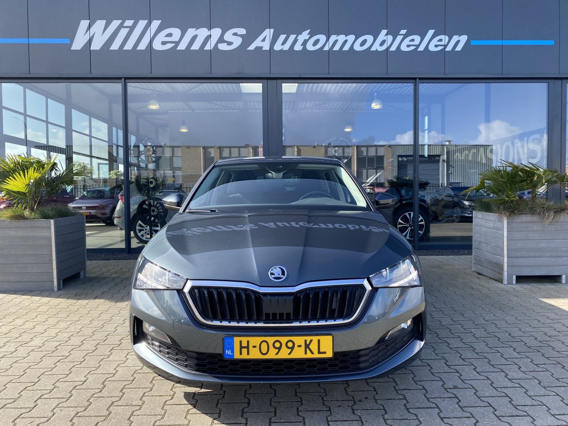 Skoda Scala 1.0 TSI Ambition App-Connect, Cruise Control & C, Auto's, Voorwielaandrijving, Gebruikt, Met garantie (alle), 116 pk