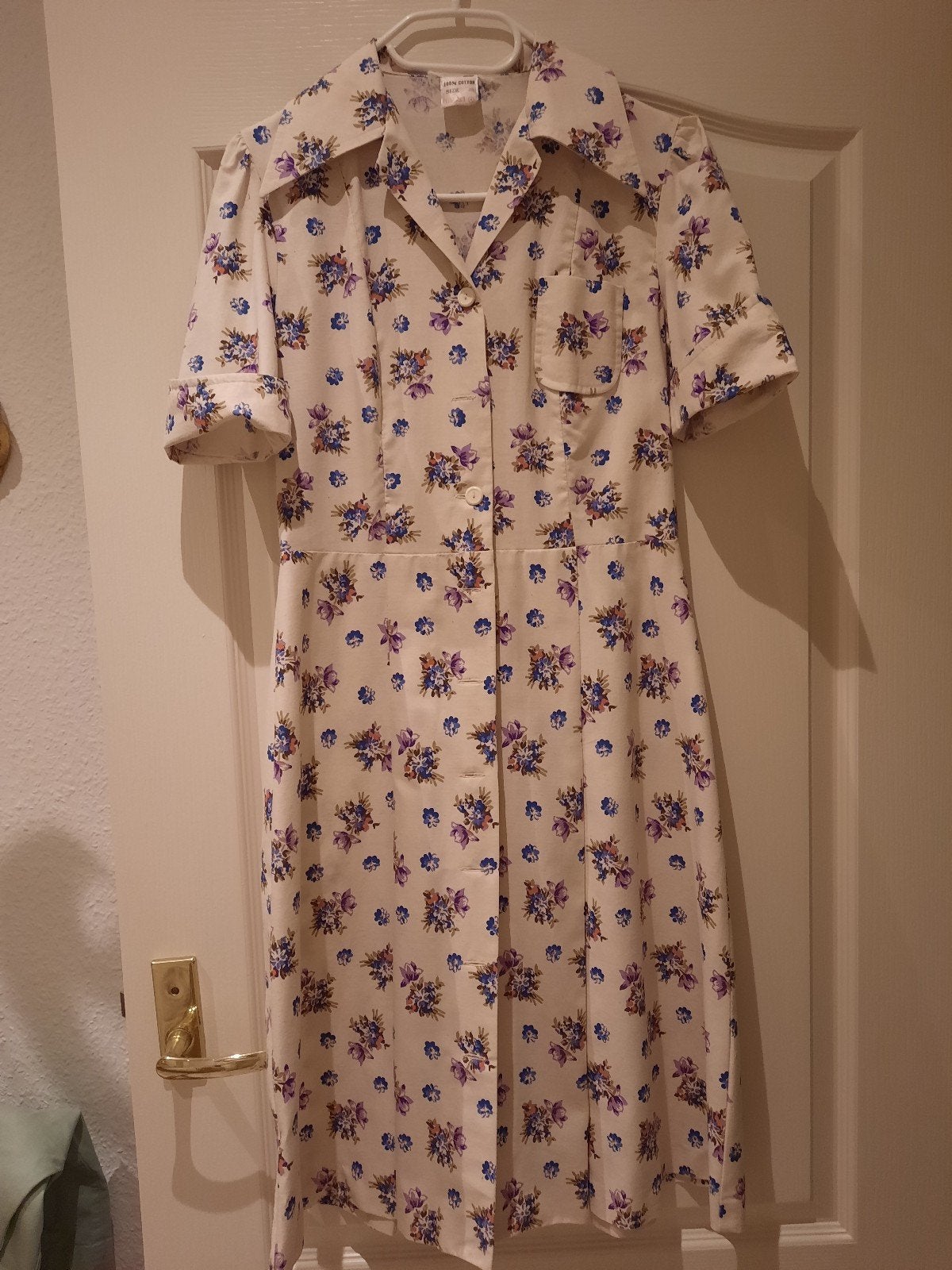Aparte vintage jurk met bloemenprint, maat 38, Kleding | Dames, Maat 38/40 (M), Onbekend, Gedragen, Onder de knie