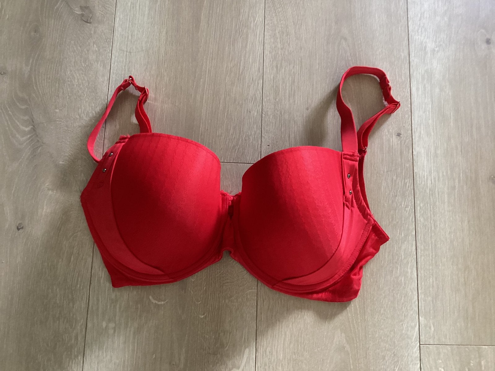 Bh rood maat 75G, Ophalen of Verzenden, Rood, BH