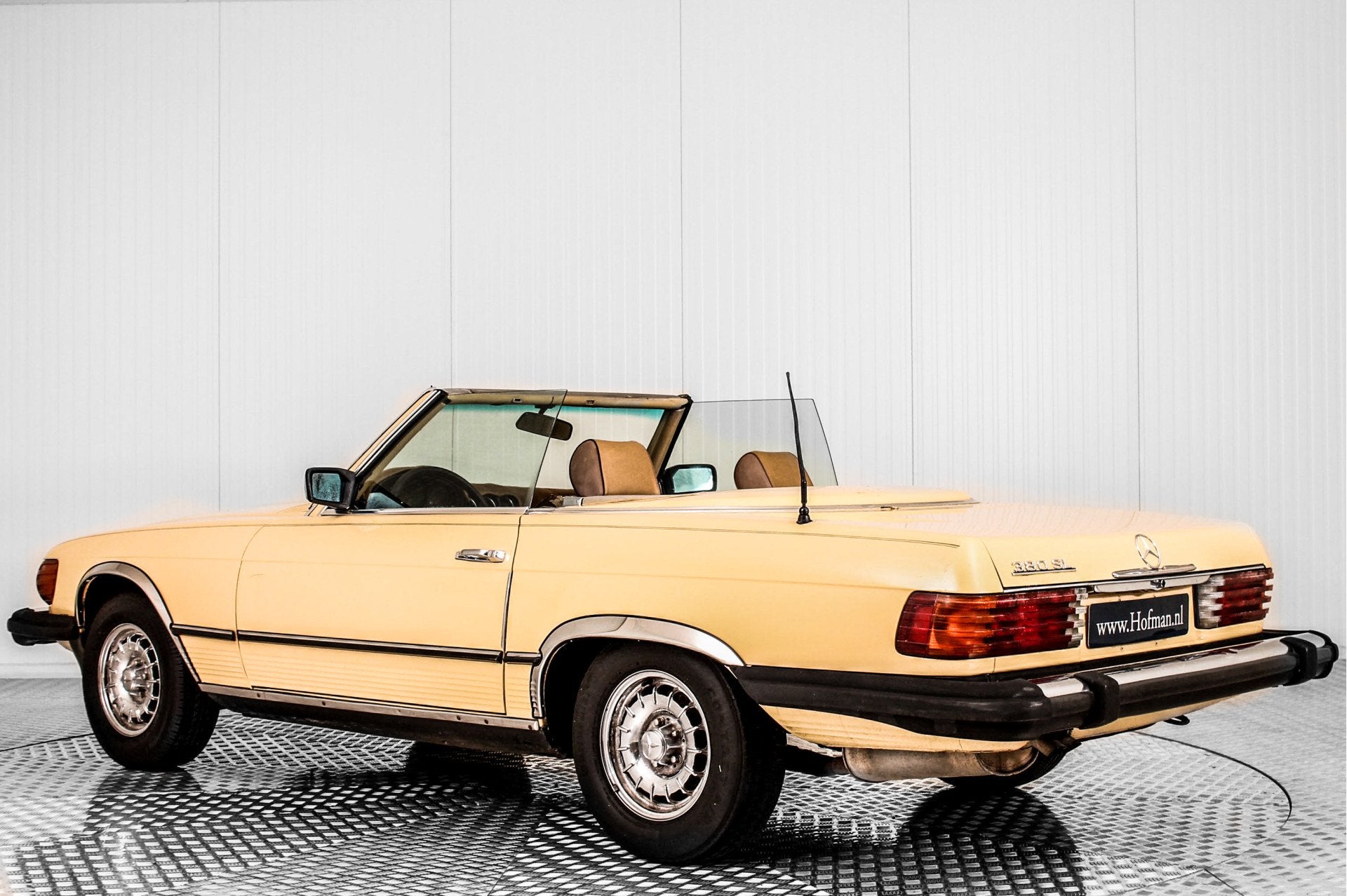 Mercedes-Benz SL-Klasse Roadster 380 SL (bj 1982, automaat), Auto's, Automaat, Gebruikt, 8 cilinders, Lederen bekleding