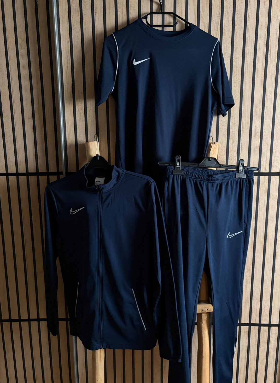 Nike trainingspak blauw maat 158-170, Ophalen of Verzenden, Zo goed als nieuw, Jongen of Meisje, Sport- of Zwemkleding