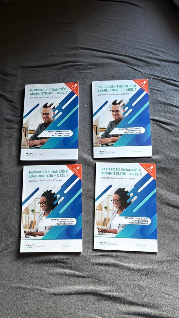 Financiele administratie deel 1 en 2, Ophalen of Verzenden, Zo goed als nieuw, Overige niveaus, Overige vakken