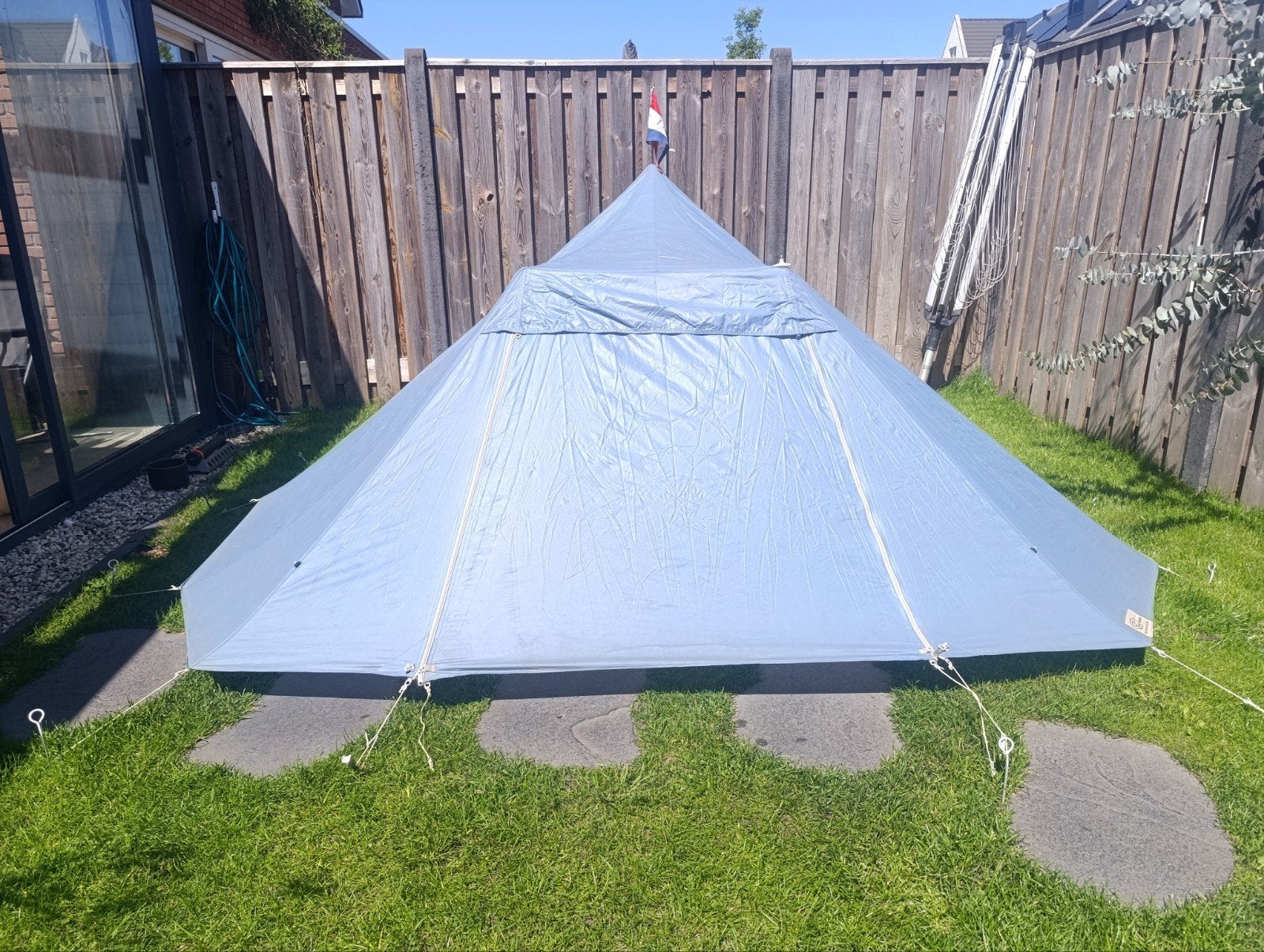 Nette ESVO Buxus lichtgewicht nylon tent, Caravans en Kamperen, Tenten, Ophalen of Verzenden