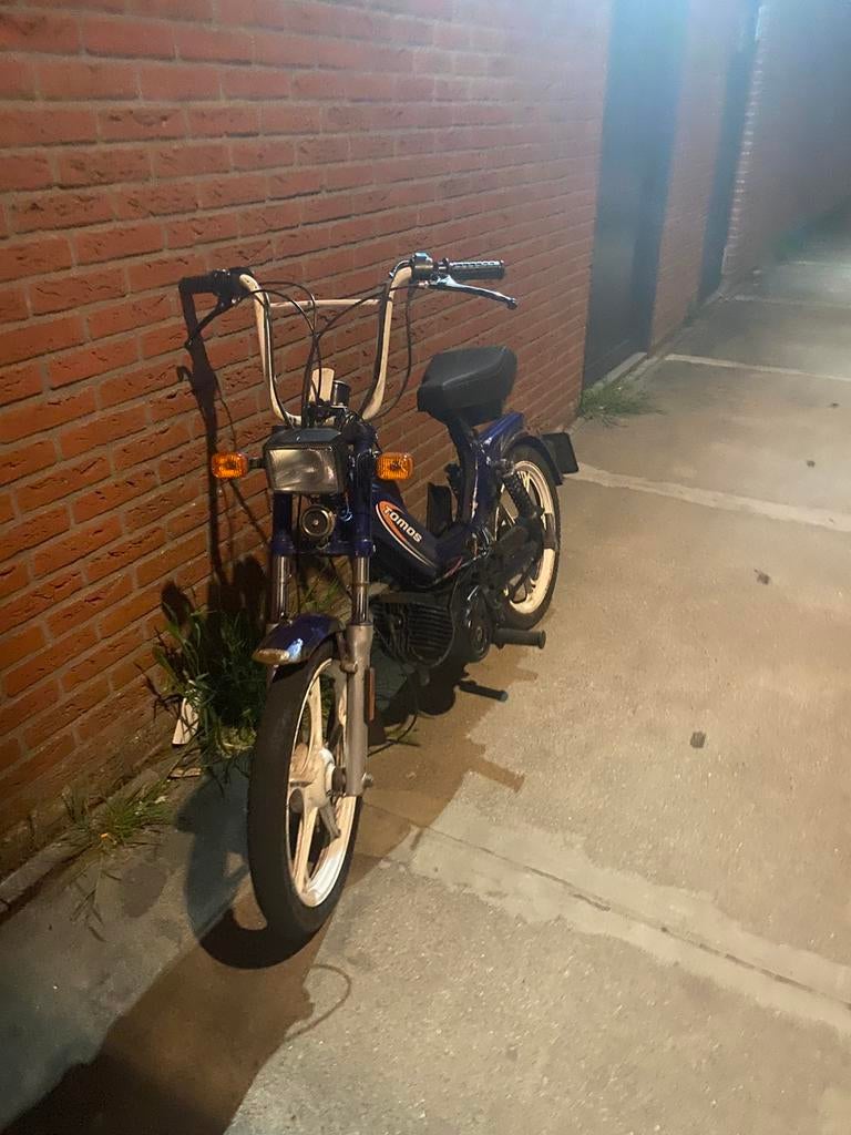 GEZOCHT!! Opknap (scooter/brommer), Ophalen, Zo goed als nieuw