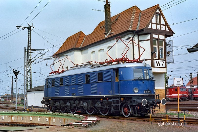 MARKLIN 3023 800 Duitse krachtige metalen oldtimer E18 35 DB, Wisselstroom, Locomotief, Ophalen of Verzenden, Zo goed als nieuw
