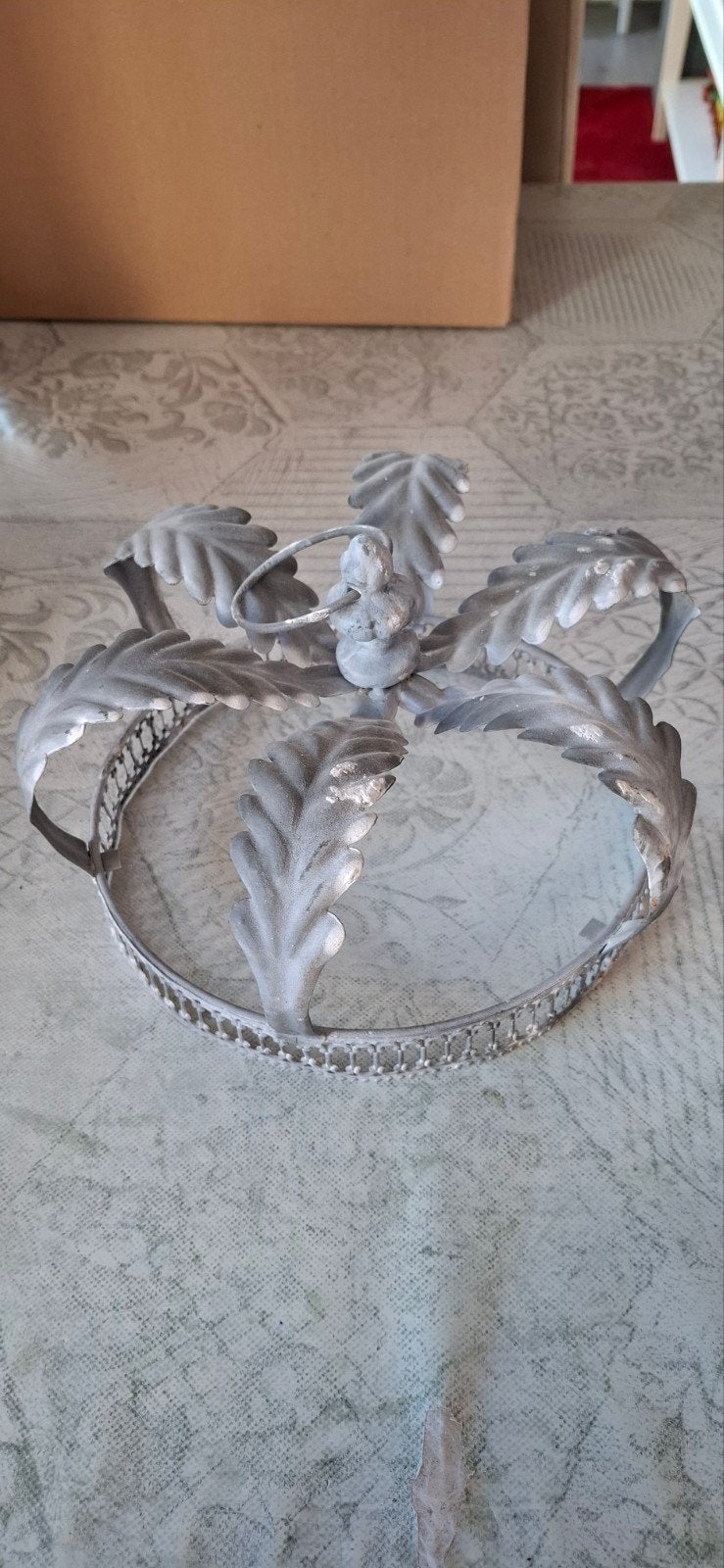 Decoratieve kroon, Ophalen of Verzenden, Zo goed als nieuw, Grijs, Metaal