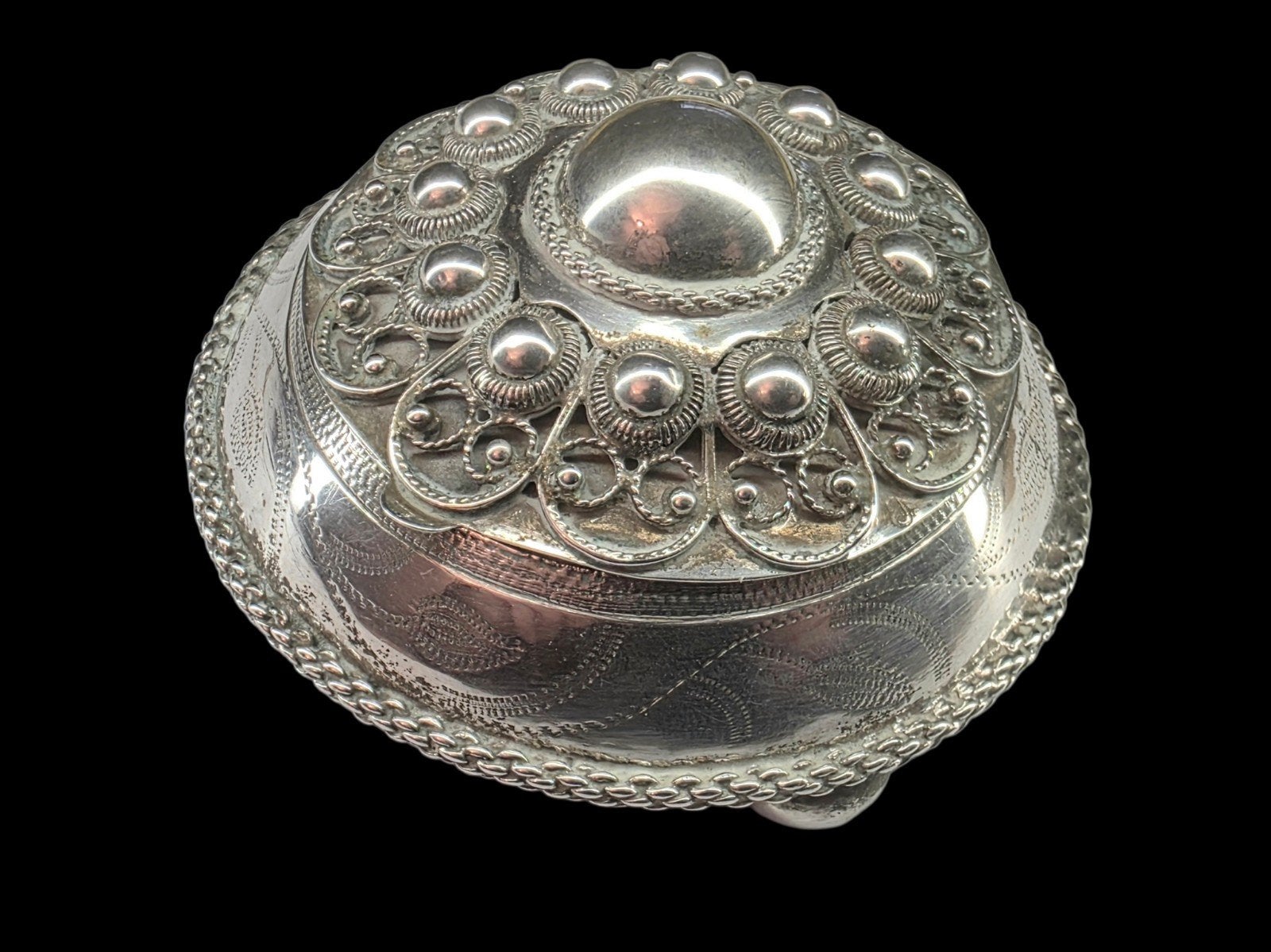 Zilver 19e eeuws doosje gemaakt van een zeeuws broekstuk, Antiek en Kunst, Antiek | Goud en Zilver, Verzenden, Zilver