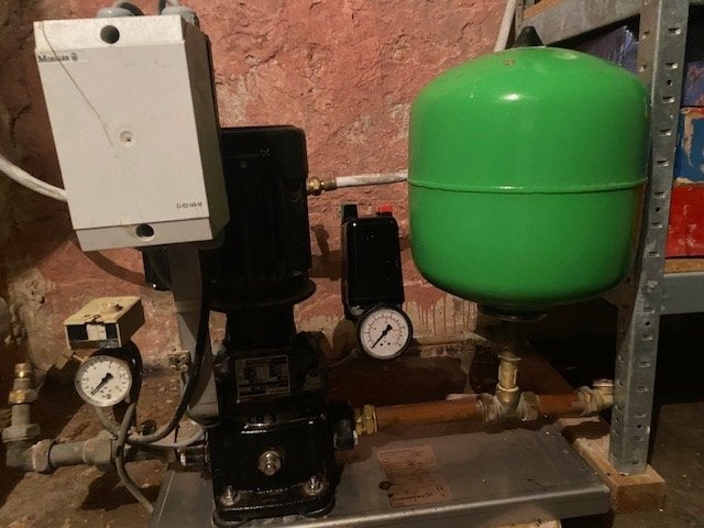 hydrofoor van Grundfos, Tuin en Terras, Ophalen of Verzenden, Gebruikt, Elektrisch, Hydrofoorpomp