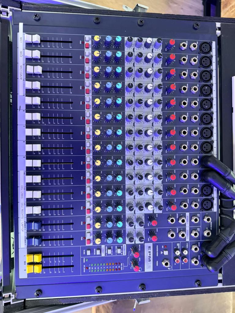 Soundcraft EPM12 Mengpaneel, Muziek en Instrumenten, Mengpanelen, Ophalen of Verzenden, Zo goed als nieuw, 10 tot 20 kanalen, Microfooningang