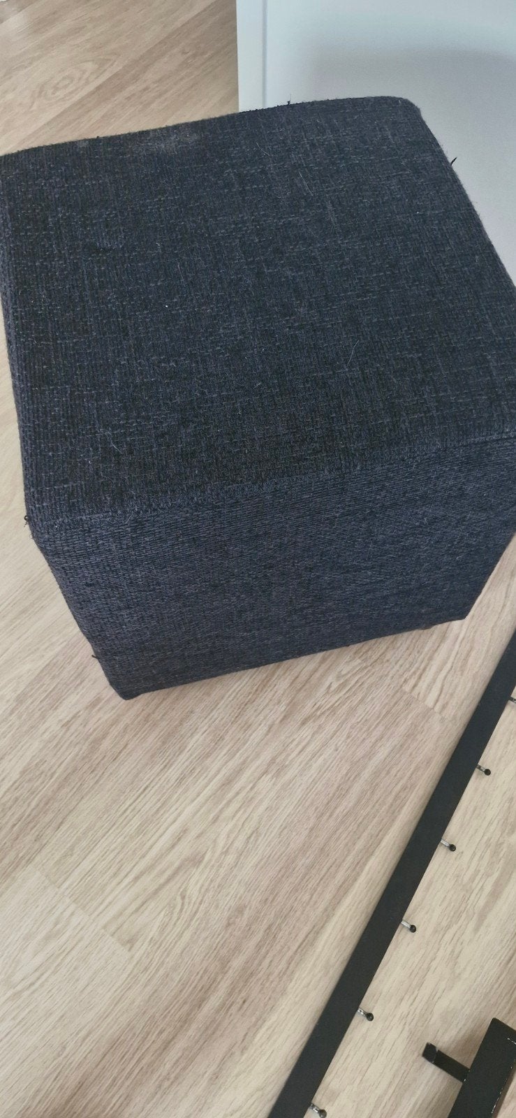Hocker / poef antraciet, Huis en Inrichting, Banken | Voetenbanken en Poefen, Ophalen, Vierkant, 75 tot 100 cm