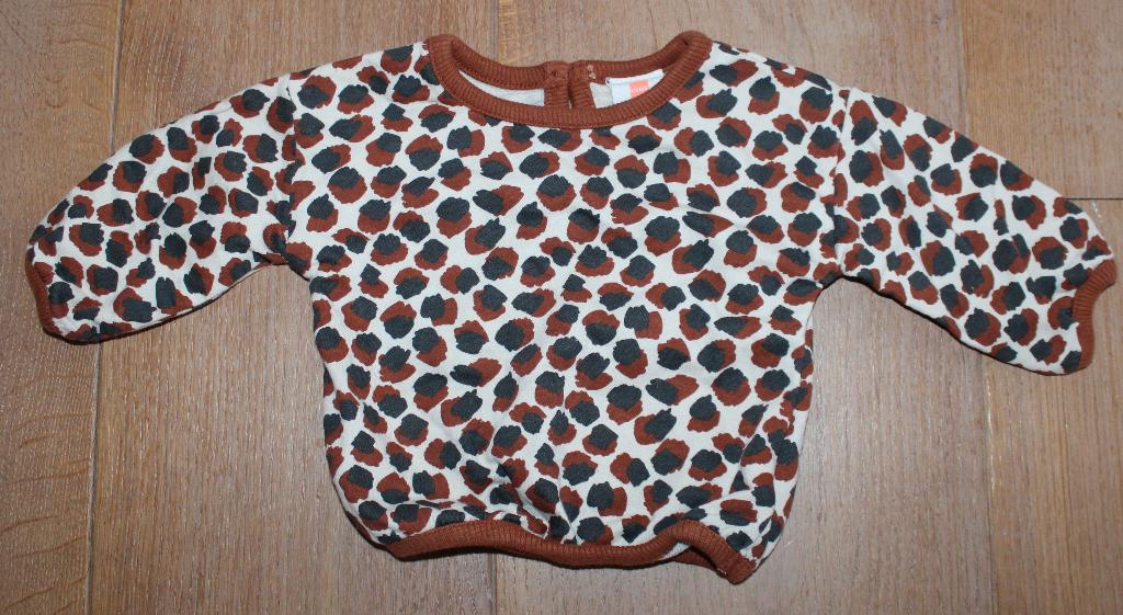 Sweater van Hema 50, Kinderen en Baby's, Babykleding | Maat 50, Ophalen of Verzenden, Zo goed als nieuw, Hema, Truitje of Vestje