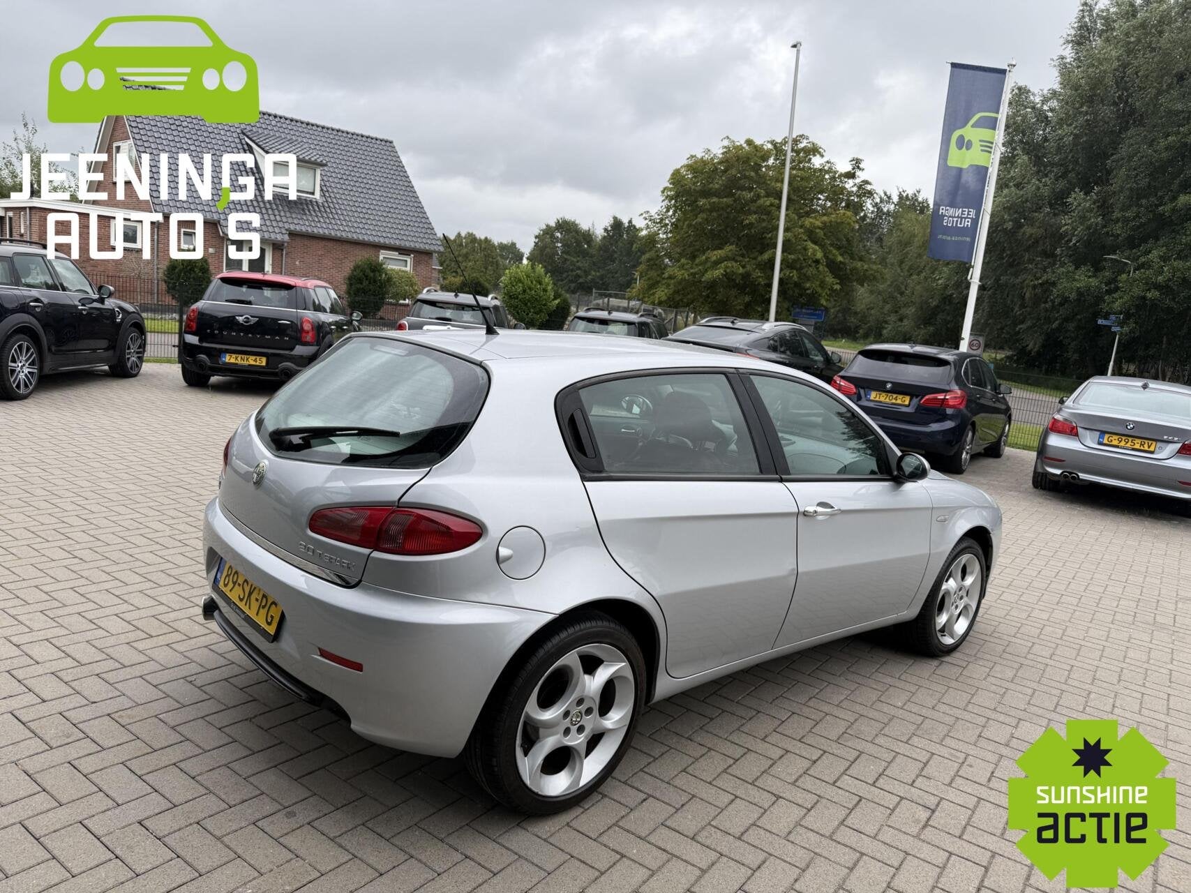 Alfa Romeo 147 2.0 T.Spark Distinctive, Voorwielaandrijving, Stof, Gebruikt, Zwart
