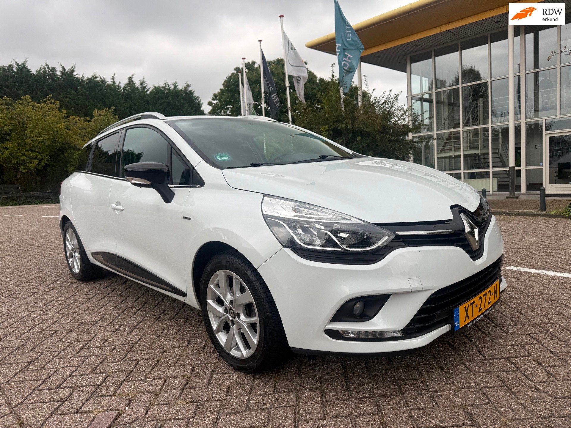 Renault Clio Estate 0.9 TCe Limited_AIRCO_NAVI_NETTE AUTO, Voorwielaandrijving, Stof, Euro 6, 1098 kg