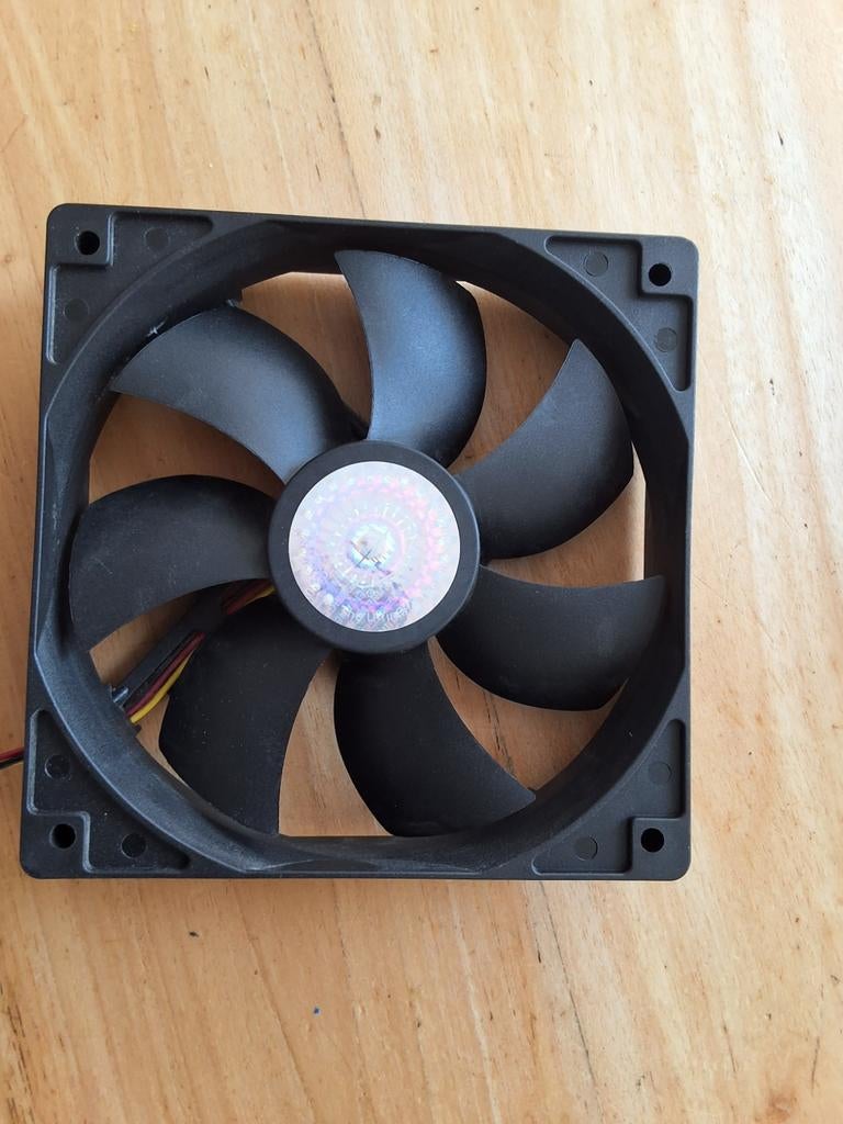 fan voor pc coolermaster, Computers en Software, Computerkoelers, Ophalen of Verzenden, Gebruikt, Luchtkoeling