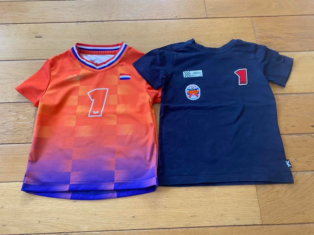 2 shirts maat 98/104 F1 - Max Verstappen, Ophalen of Verzenden, Zo goed als nieuw, Maat 98