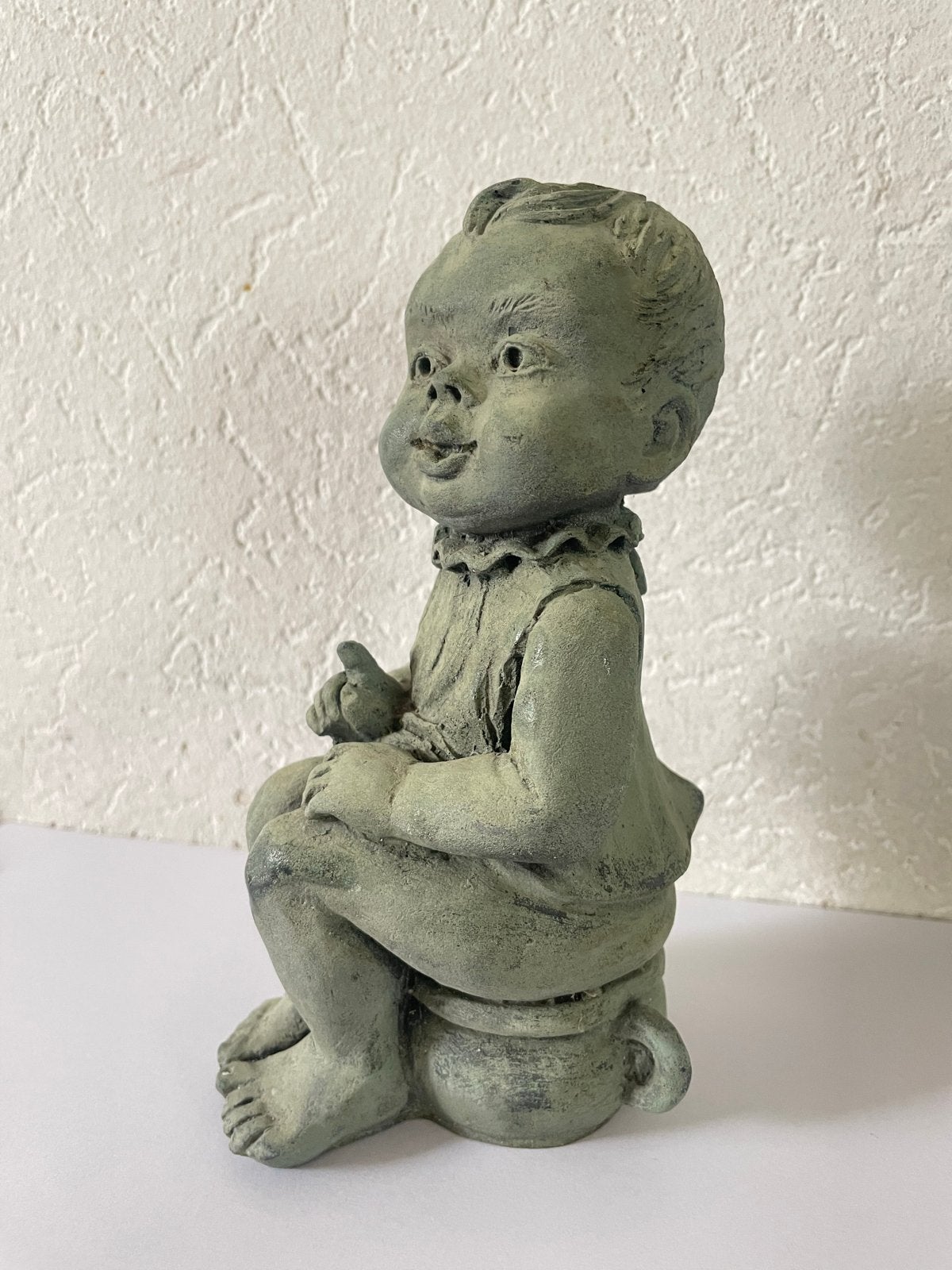 Vintage Matt Wanders beeldje - Peuter op potje, Ophalen of Verzenden, Gebruikt, Mens