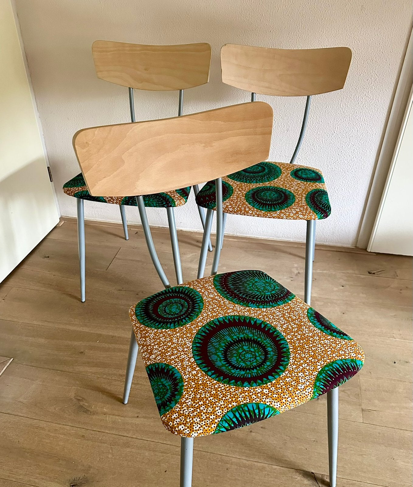 3 gerestylede vintage stoelen, setprijs, Huis en Inrichting, Stoelen, Ophalen, Overige kleuren, Drie, Zo goed als nieuw
