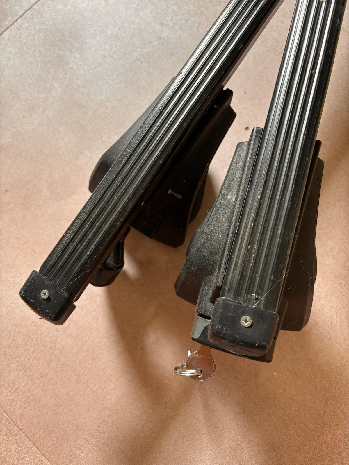 Thule Squarebar dakdragers met slot en 2 sleutels, Ophalen, Gebruikt